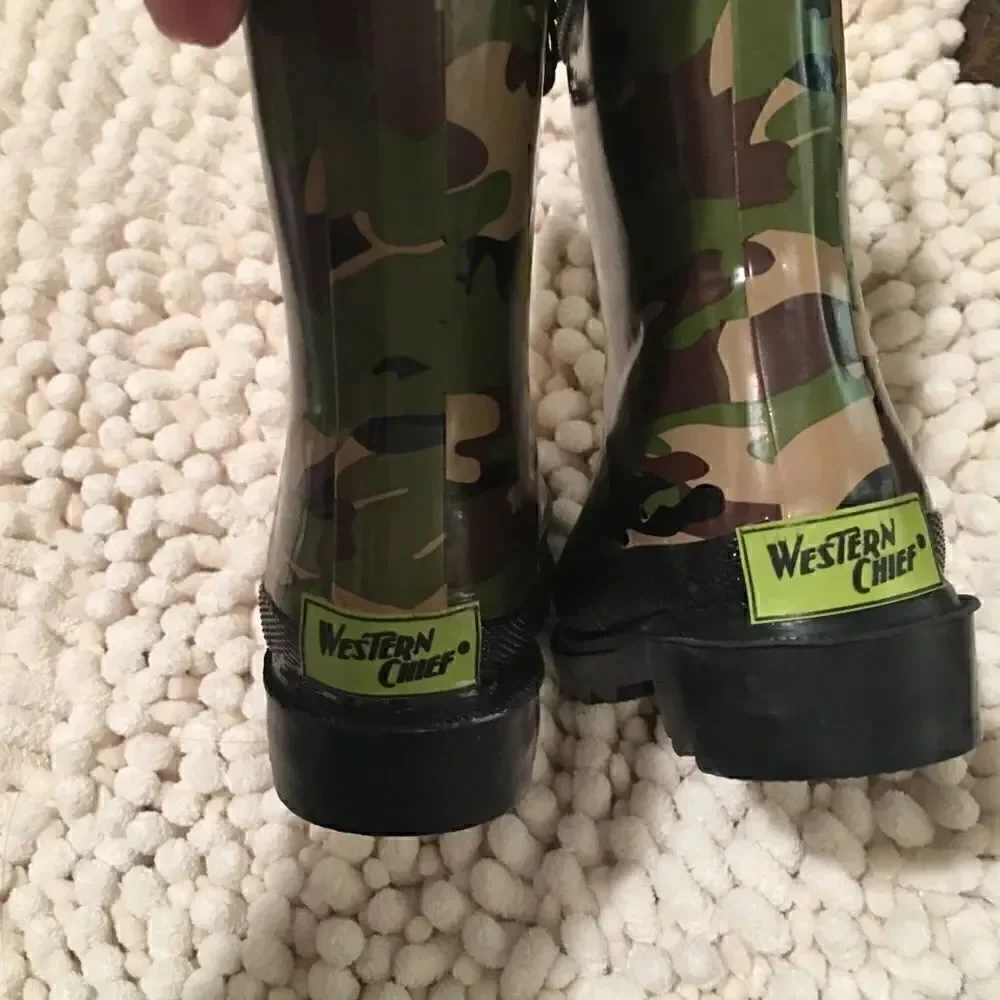 Western chief child’s rain boots